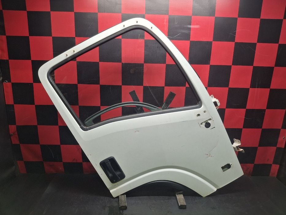Porta frente direita ISUZU ELF (NKR8_)