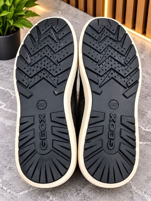 кросівки GEOX (41р.26 см)