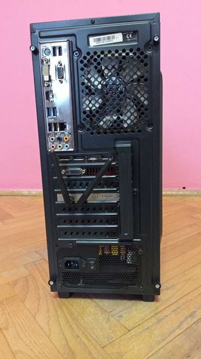格安ゲーミングPC i7 4790k GTX960 格安ゲーミングPC i7 4790k GTX960