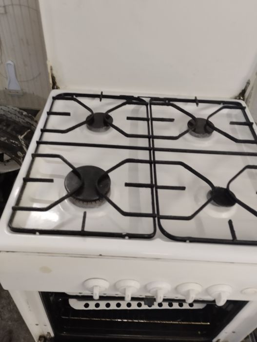 Продається газова плита Бош