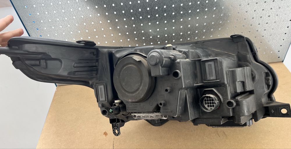 Farol esquerdo RANGER ROVER  (de 2014 a 2017)