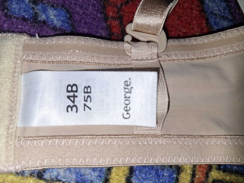 Biustonosz George 75B.