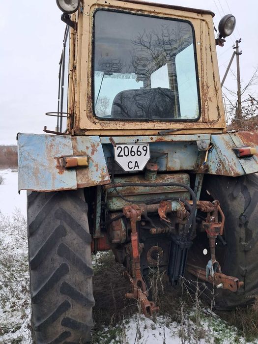 Продам трактор юмз 6 акл