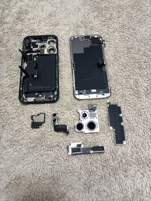 iPhone 15 pro  на запчастини