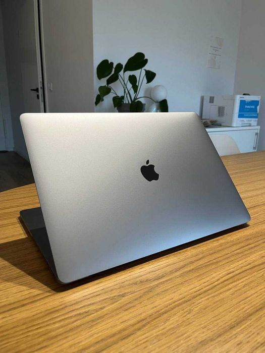 MacBook Pro 15 i7 16GB 512GB A1707 Space | Odbiór 24-30gr! | RokGwar