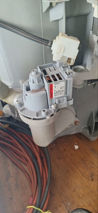 Toda parte eléctrica máquina lavar roupa Zanussi 10kg