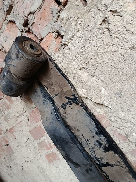 Продам передні ресори Ман тгх Man tgx однолистові,сайлінтблоки міняні