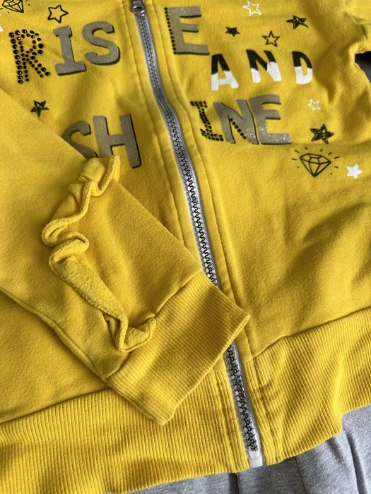 Костюмы Chicco на девочку 5-6 лет. Размер 116.