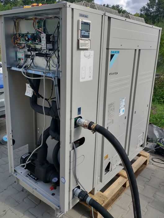 Chiller agregat wody lodowej pompa ciepła Daikin 32/40kW