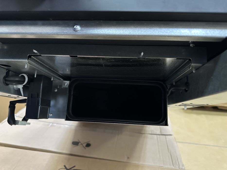 Nowy okap sufitowy Elica ILLUSION H16 BL MAT/A/100