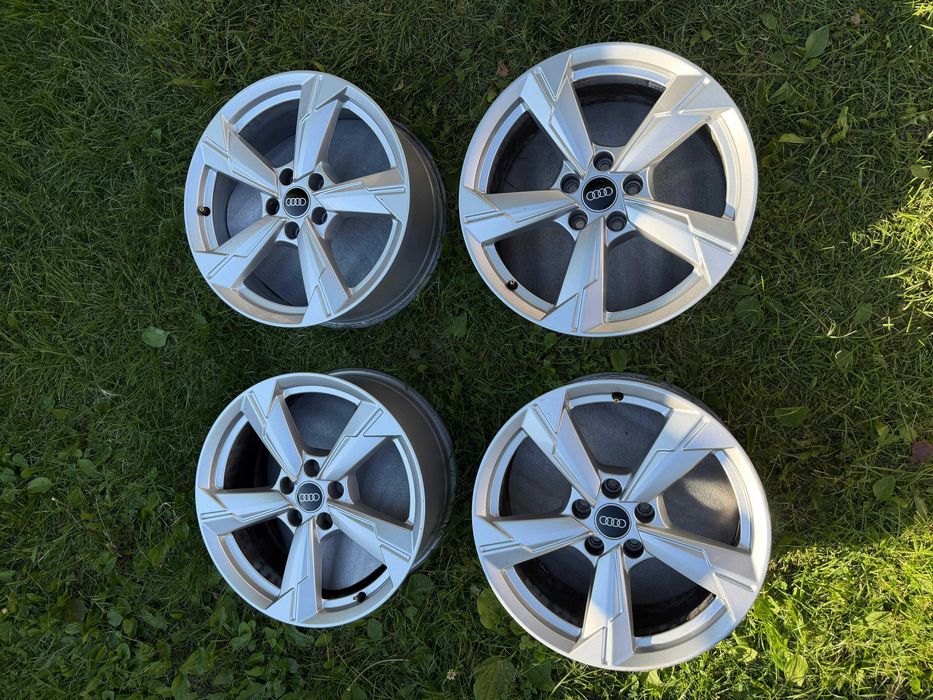 Оригінальні диски Audi R18 5x112