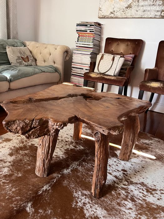 Mesa de centro em raiz de Teca maciça