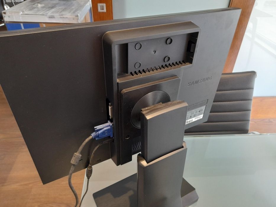 Monitor LED Samsung S19A450MW 19" Preto