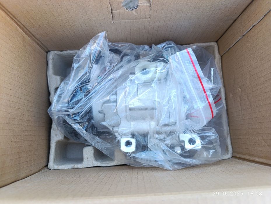 Nowy Kompresor sprężarka klimatyzacji Toyota Corolla E12