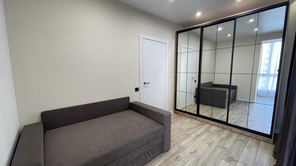 1 км квартира з меблями та технікою в хорошому ЖК в ЕКО-зоні