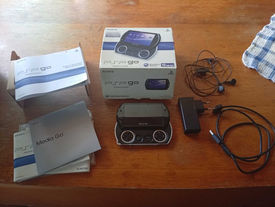 Sony PlayStation PSP go