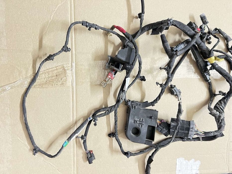 Проводка бампера переднього Jeep Cherokee trail Hawk 2019