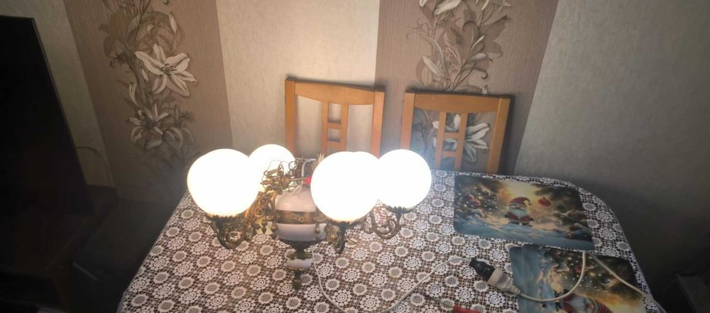 Żyrandol mosiężny