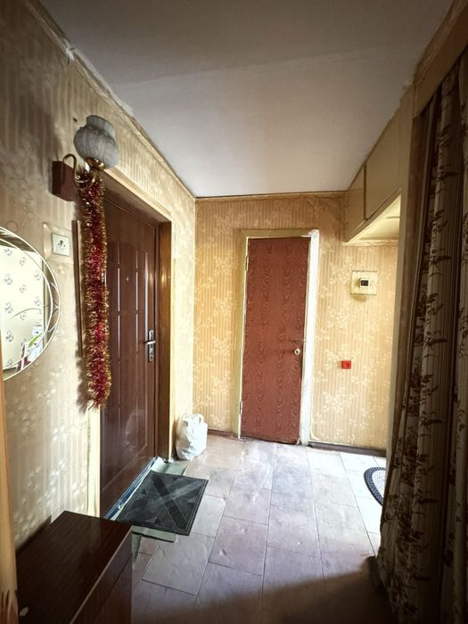 Продам 1к квартиру, бр.Вечерний,8