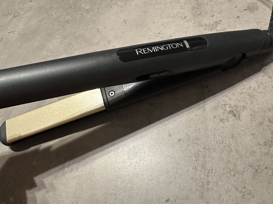 Prostownica Remington S1510 do prostowania i loków