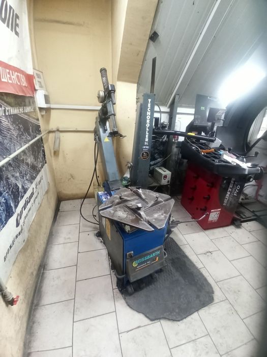 Продається шиномонтажний станок