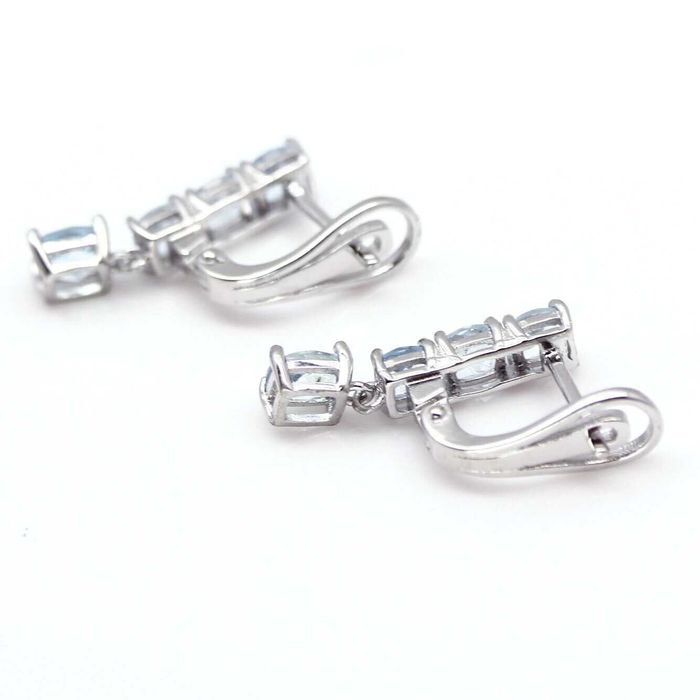 Серьги с небесно-голубым топазом  5х5мм из серебра 925