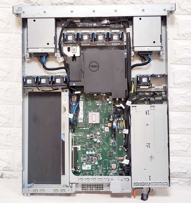 Сервер/робоча станція DELL Precision Rack 3930