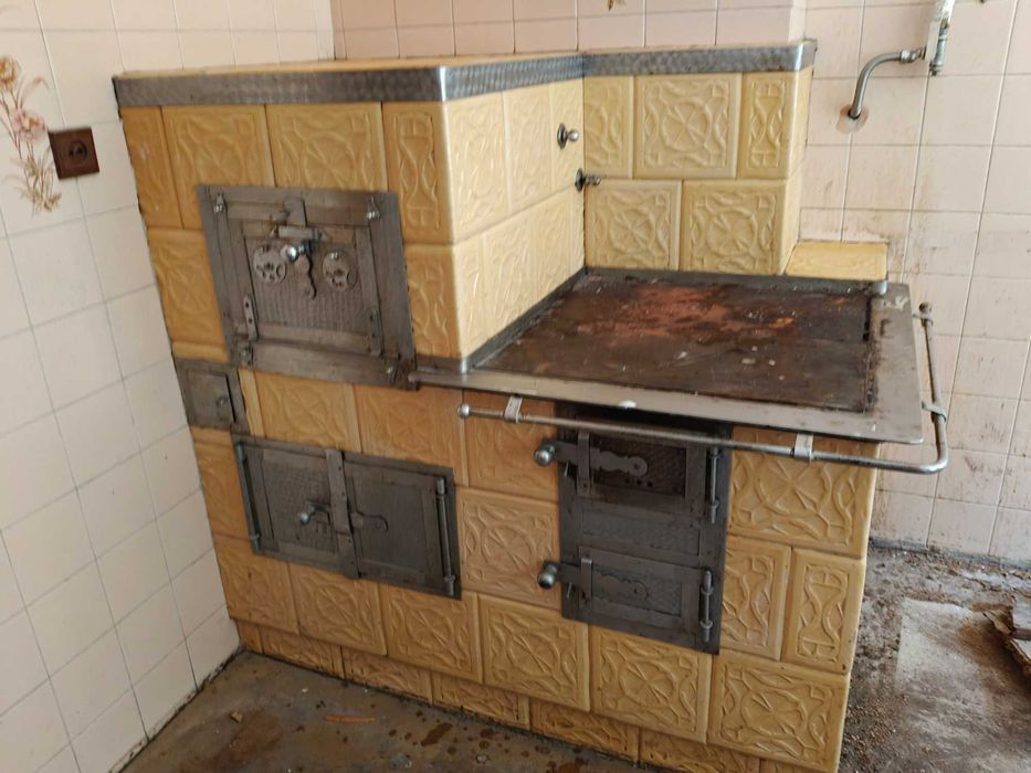 Piec kaflowy kuchenny