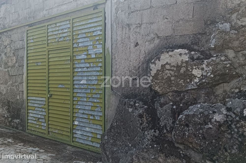 Casa com designação de palheiro para venda em Fiolhoso - Murça.