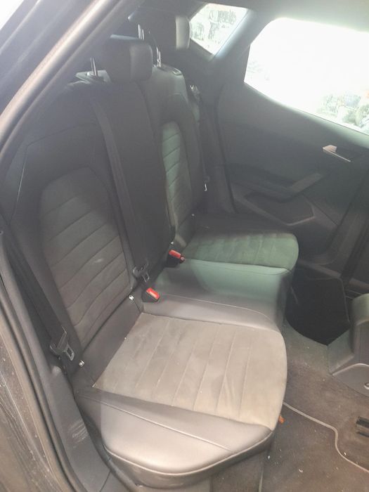 Conjunto de bancos SEAT Arona (KJ7)
