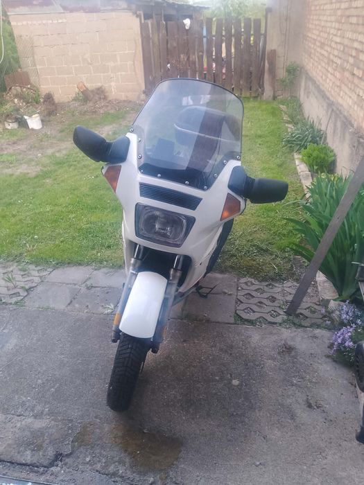 Kawasaki GTR 1000
