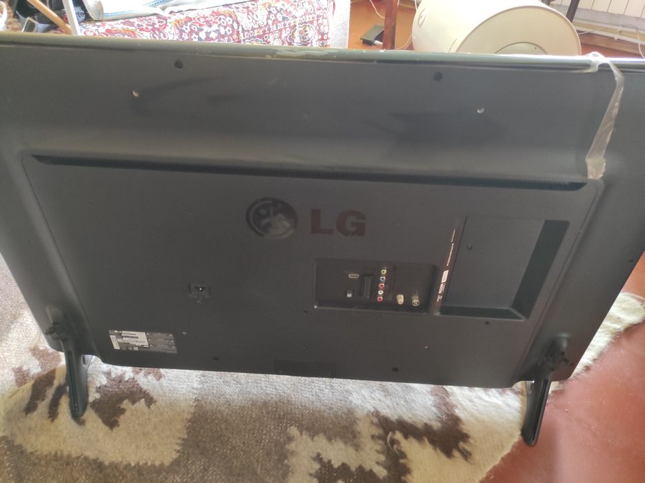 LG 42LB620V на запчастини