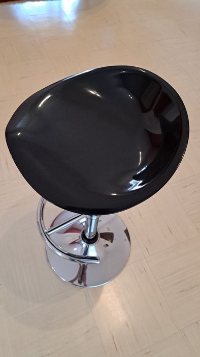 Banco alto de refeição