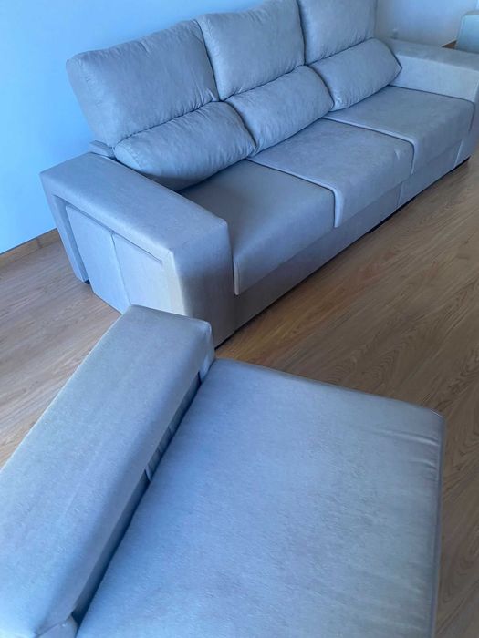 Sofá c/ chaiselong reversível