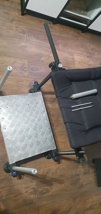 Фідерне крісло з педаною