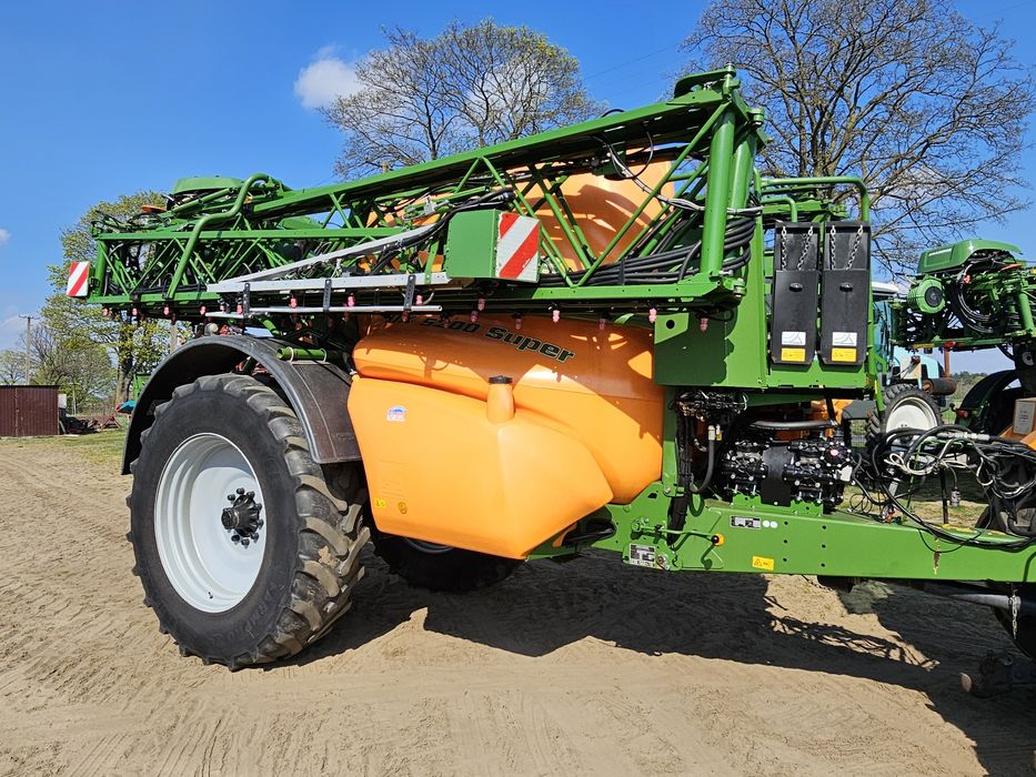 Opryskiwacz ciągany Amazone ux 5200 36m Rok 2014