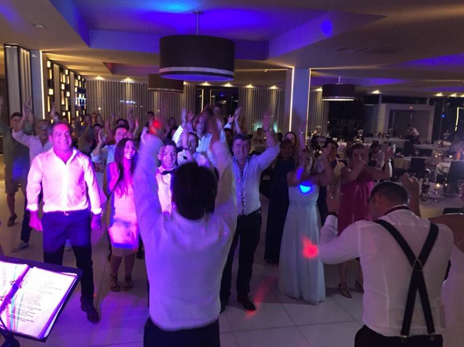 DJ’S / Animação Musical para Casamentos / Batizados e muito mais...