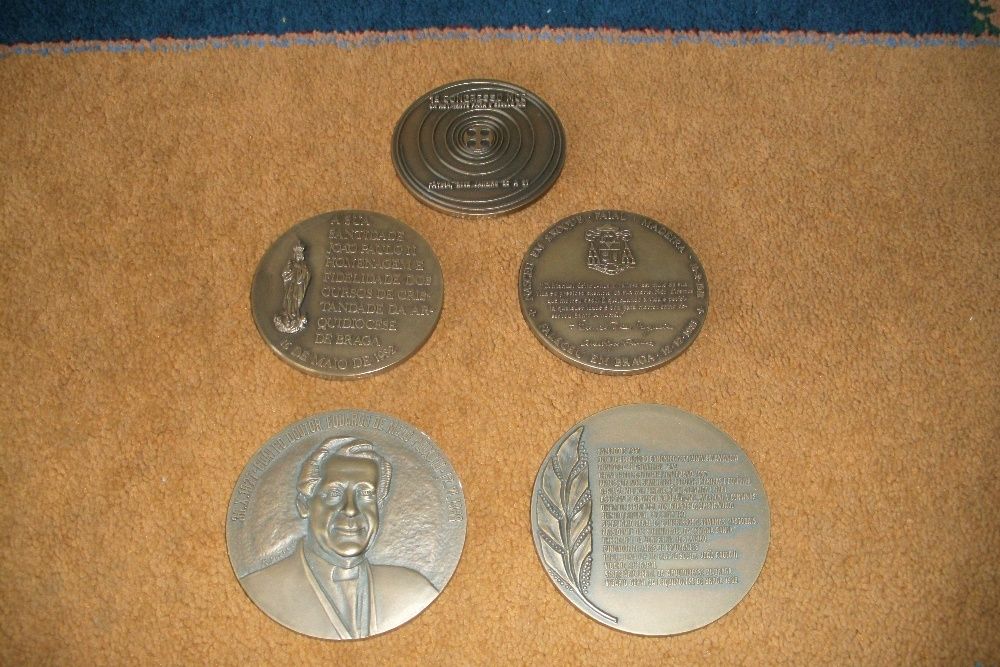 Vendo 5 cinco bronzes de colecção