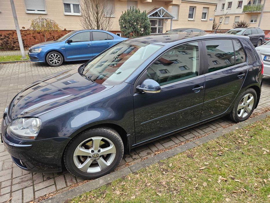 Sprzedam VW GOLF 1,4 benzyna