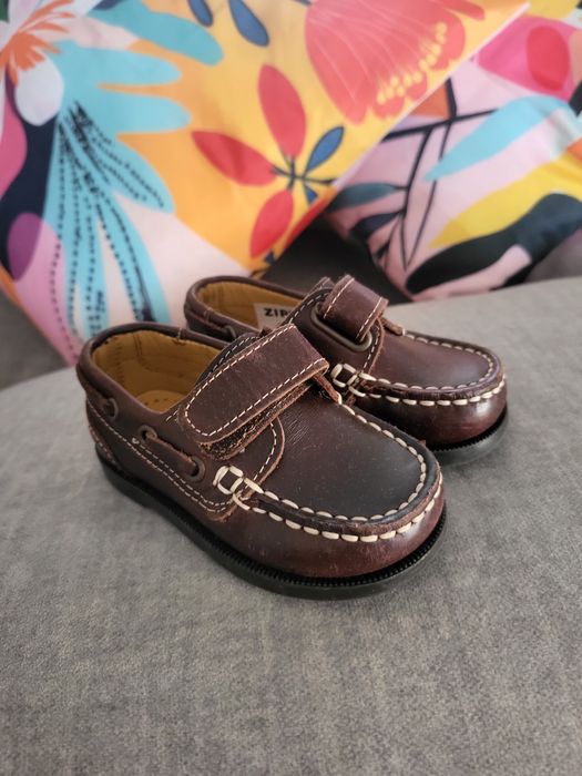 Sapatos menino castanho Zippy em pele 19