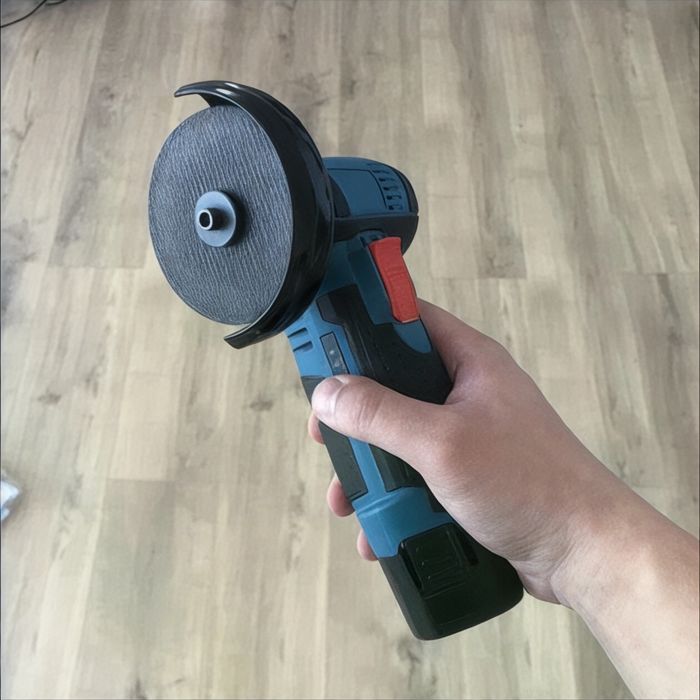 Мини болгарка с 2 аккумуляторами в кейсе