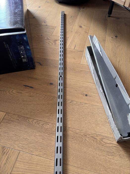elementy mocowania regału metalowego Elfa