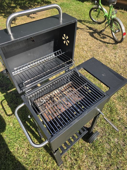 Sprzedam grill węglowy