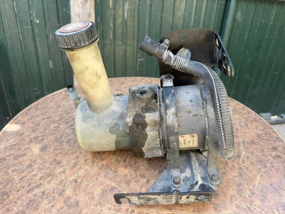 bomba direção assistida  citroen saxo 1997