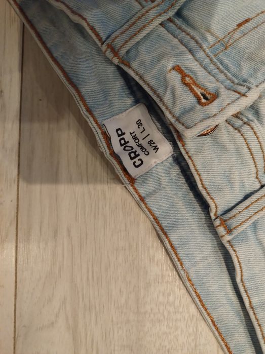 Spodnie Cropp Denim Lab