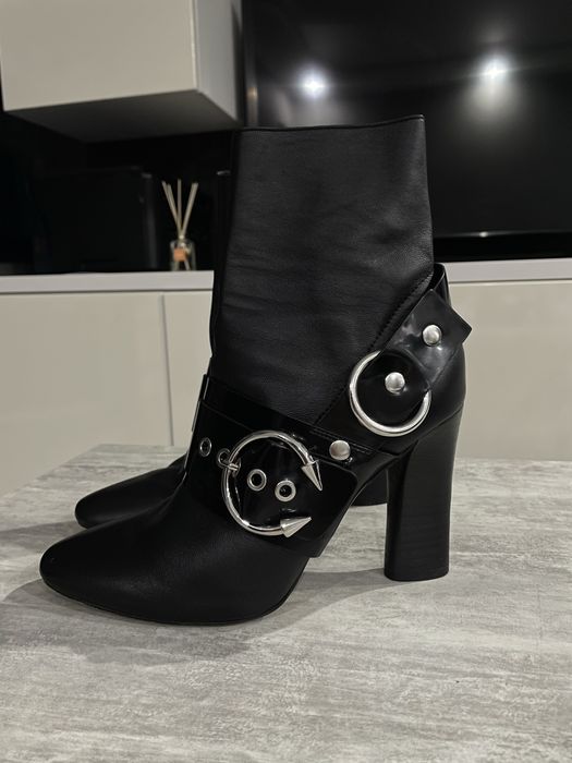 Ботинки на підборах TOPSHOP