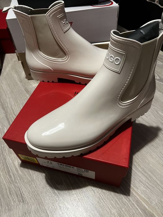 Kremowe kalosze Hugo boss oryginalne 40