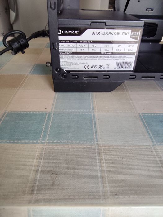 Computador para trabalho ou gaming ATX dark silent nova, i7 7700;3,5,