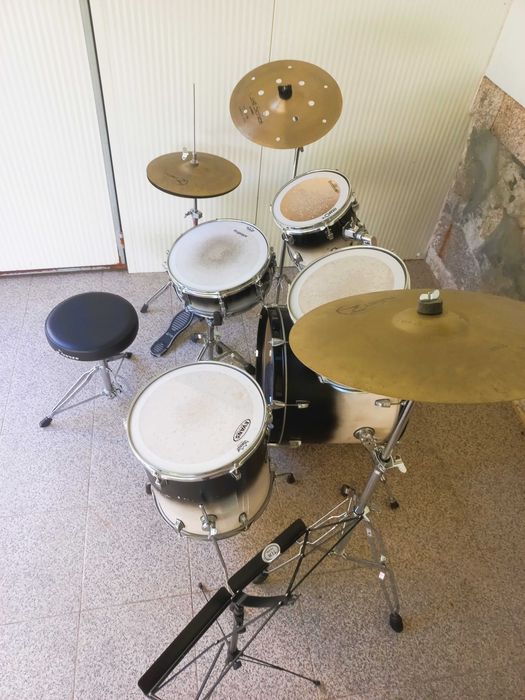 Bateria acústica