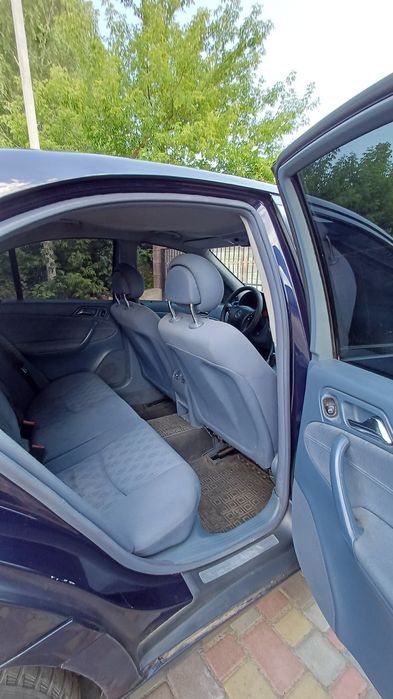 Mercedes-Benz C203